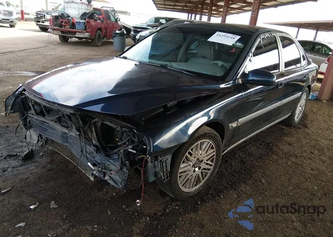 2001 Volvo S80 T6 z USA, uszkodzony, nr VIN YV1TS90D811159174